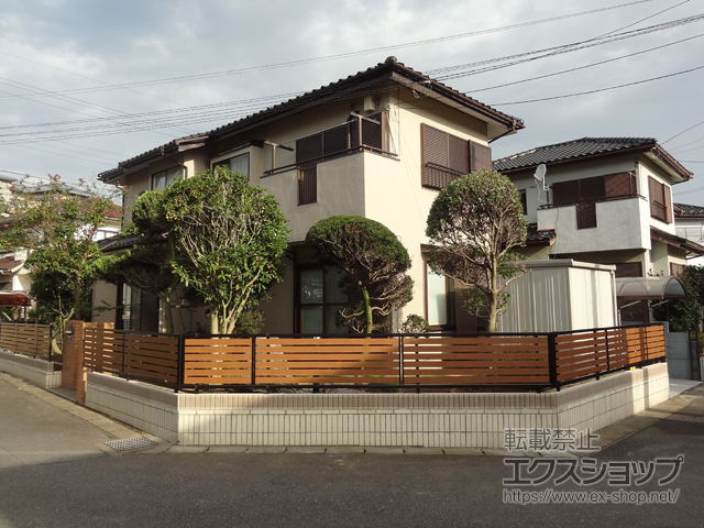 茨城県牛久市ののフェンス・柵 モクアルフェンス 横板タイプ 自由柱 施工例