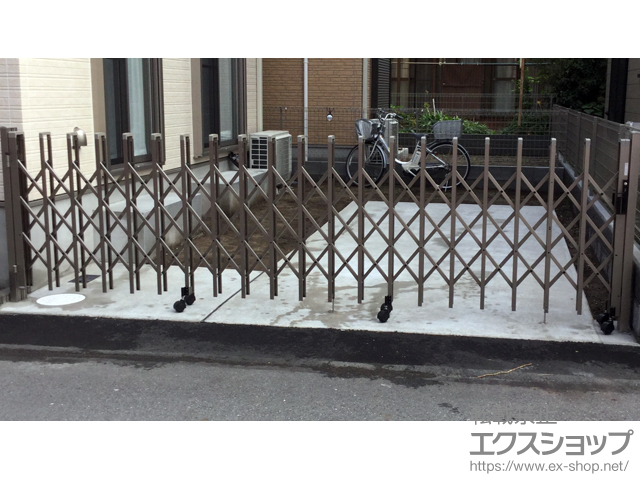 神奈川県横須賀市ののカーゲート トリップゲート RC型 ノンレール 片開き 4 施工例