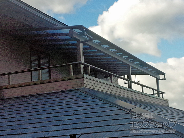 福島県福島市ののバルコニー・ベランダ屋根 ヴェクターテラス F型 1500 屋根タイプ 連棟 積雪〜50cm対応＊張り出しあり＊ 施工例