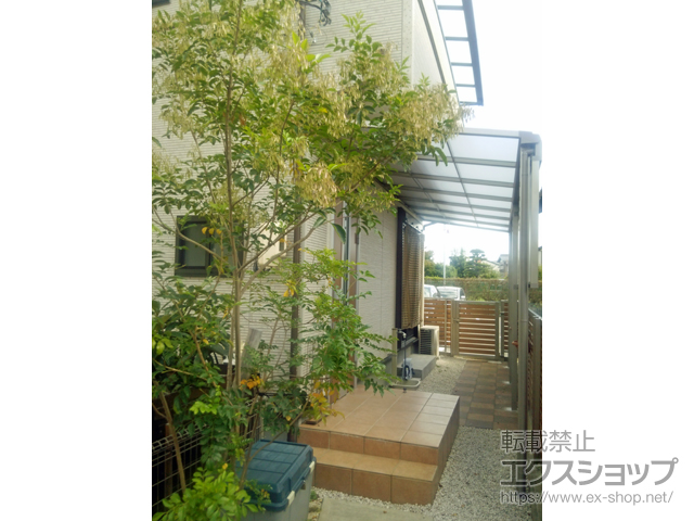 愛知県岩倉市ののテラス屋根 スピーネ F型 テラスタイプ 連棟 積雪〜20cm対応 施工例