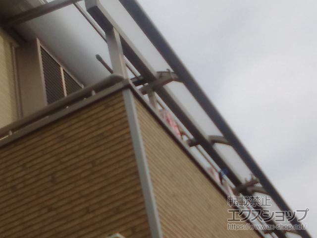 東京都足立区ののバルコニー・ベランダ屋根 スピーネ R型 屋根タイプ 単体 積雪〜20cm対応 施工例