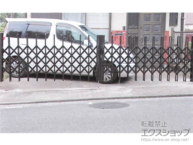 神奈川県横浜市ののカーゲート トリップゲート NC型 ノンキャスター 両開き 52W（26S+26M) 施工例