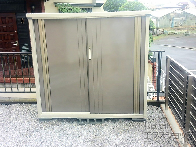 神奈川県横浜市のの物置・屋外倉庫 グランプレステージジャスト (M-156C-T-WB) 施工例