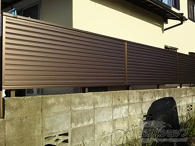 福岡県福岡市ののフェンス・柵 ミエーネフェンス 目隠しルーバータイプ 自由柱施工 施工例