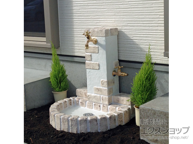 埼玉県草加市のの立水栓・ガーデンシンク 立水栓ユニット レトロブリックタイプ 施工例