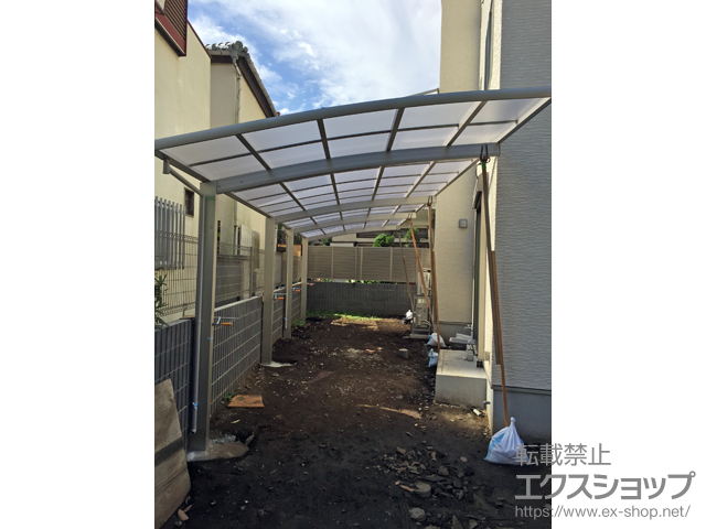 東京都世田谷区ののカーポート レイナポートグラン 縦連棟　積雪〜20cm対応 施工例