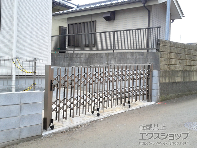 東京都清瀬市ののカーゲート トリップゲート 傾斜地専用型 ノンレール 片開き 37S 施工例