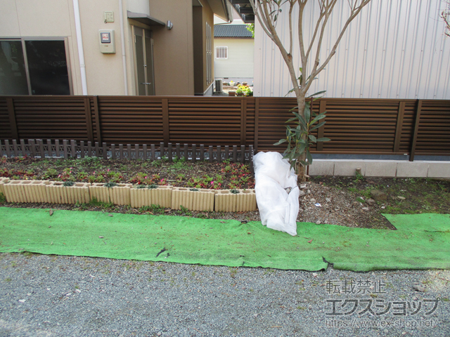 熊本県上益城郡益城町ののフェンス・柵 ミエーネフェンス 目隠しルーバータイプ 自由柱施工 施工例