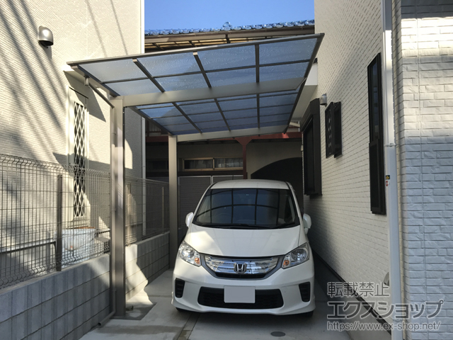 埼玉県所沢市ののカーポート ネスカF (フラットスタイル) 積雪〜20cm対応 施工例