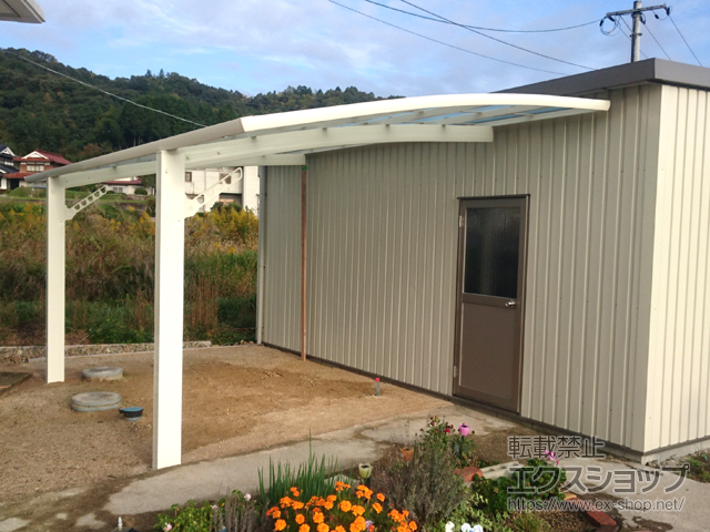 広島県世羅郡世羅町ののカーポート レイナポートグラン　積雪〜20cm対応＋レイナポートグラン 水平式物干し 標準 2本入り×1セット 施工例