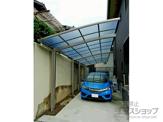 神奈川県横浜市ののカーポート ネスカR (ラウンドスタイル) 縦連棟 積雪〜20cm対応 施工例