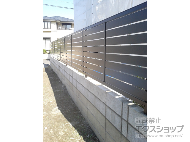 宮崎県宮崎市のLIXIL リクシル(新日軽)のフェンス・柵 セレビューフェンス R3型 自在柱式 施工例