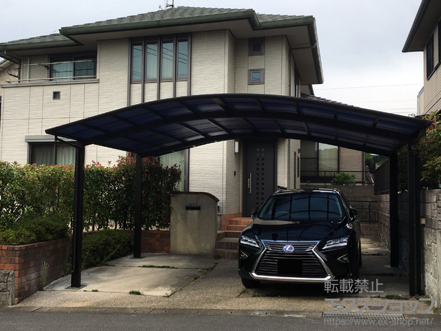 長崎県佐世保市ののカーポート レイナツインポートグラン　積雪〜20cm対応＋屋根ふき材補強部品×2セット 施工例
