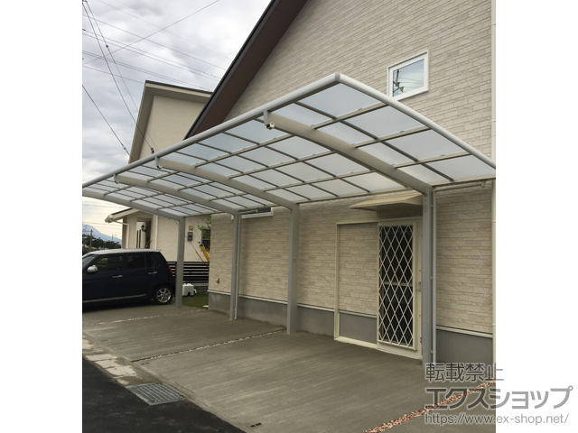 鹿児島県姶良市ののカーポート ネスカR (ラウンドスタイル) 縦連棟 積雪〜20cm対応 施工例