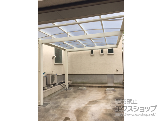 東京都世田谷区ののカーポート フーゴAプラス (アーチスタイル) 木調色 積雪〜20cm対応 施工例