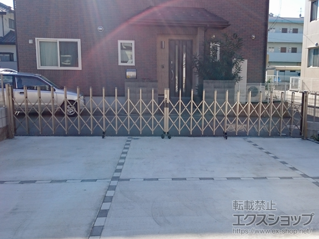 宮城県多賀城市ののカーゲート トリップゲート RB型 ノンレール 両開き 70W 施工例