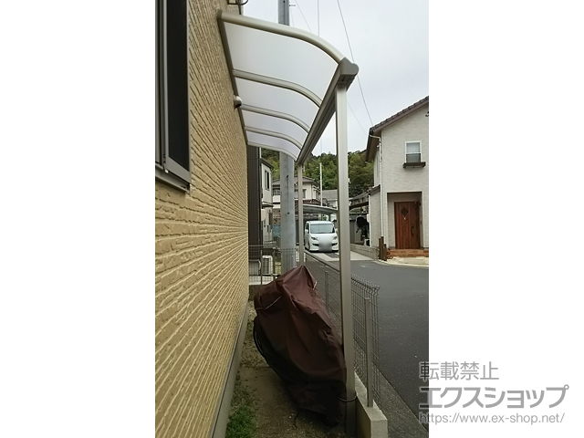 広島県廿日市市ののテラス屋根 プレシオステラス R型 テラスタイプ 連棟　積雪〜20cm対応 施工例