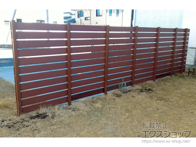 栃木県さくら市のFandFのフェンス・柵・塀 マイティウッド 120板 11段 隙間20mm 施工例