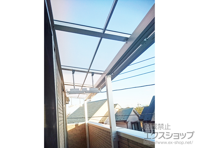 埼玉県新座市ののバルコニー・ベランダ屋根 スピーネ F型 屋根タイプ 連棟 積雪〜20cm対応 施工例