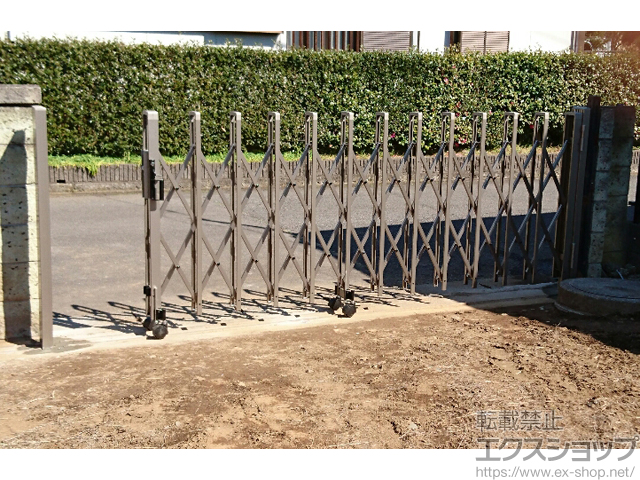 茨城県牛久市ののカーゲート トリップゲート RB型 ノンレール 片開き 35S 施工例