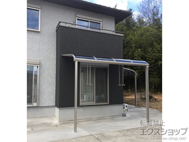 香川県仲多度郡まんのう町のYKKAPのテラス屋根 ヴェクターテラス R型 テラスタイプ 単体 積雪～20cm対応 施工例