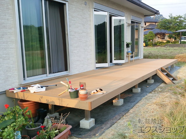 福岡県朝倉市ののウッドデッキ 樹ら楽ステージ 施工例