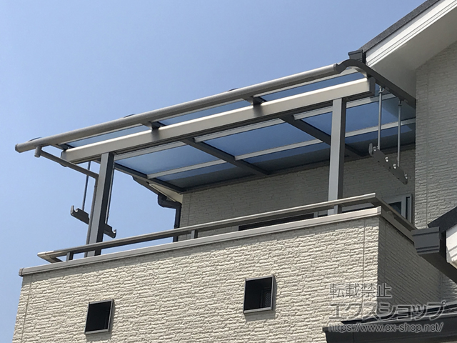 大阪府池田市ののバルコニー・ベランダ屋根 スピーネ R型 屋根タイプ 単体 積雪〜20cm対応 施工例