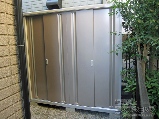 東京都小平市のの物置・屋外倉庫 シンプリー 一般型 1940×755×1903 MJX-197E-P-AR 施工例