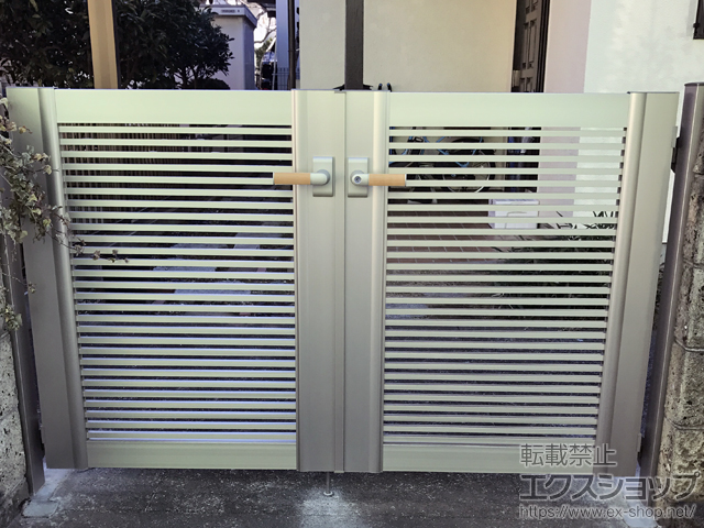 茨城県牛久市のの門扉 エクスライン門扉1型 両開き 門柱使用 施工例