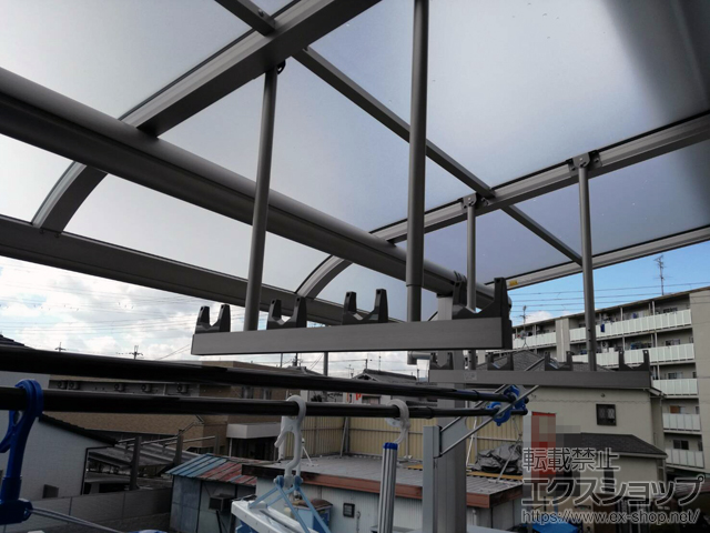 兵庫県伊丹市ののバルコニー・ベランダ屋根 プレシオステラス R型 屋根タイプ 単体 積雪〜20cm対応 施工例