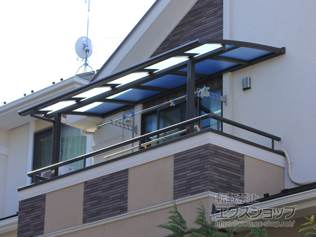 神奈川県川崎市のLIXIL リクシル（トステム）のバルコニー・ベランダ屋根 パワーアルファ L型 屋根タイプ 単体 積雪〜30cm対応 施工例