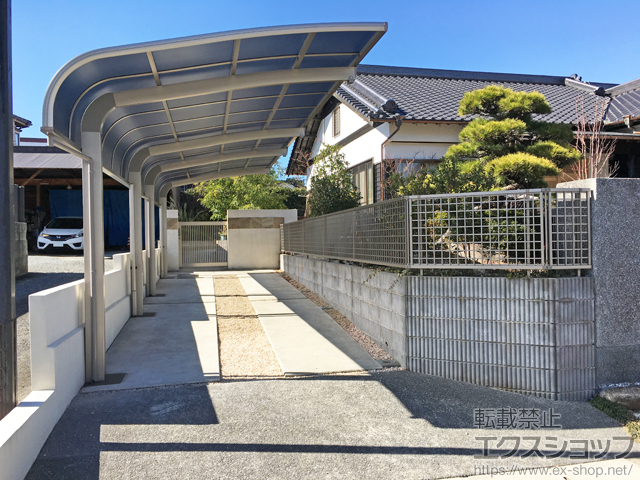 福岡県福岡市のLIXIL リクシル（トステム）のカーポート テールポートシグマIII 縦連棟 積雪〜20cm対応 施工例