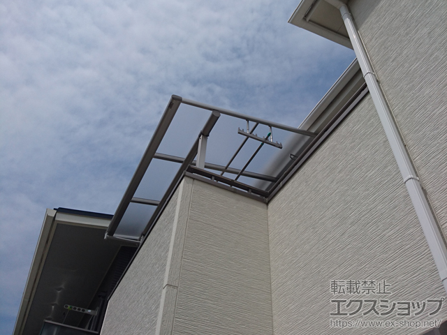兵庫県明石市ののバルコニー・ベランダ屋根 ヴェクターテラス F型 屋根タイプ 単体 積雪〜20cm対応 施工例