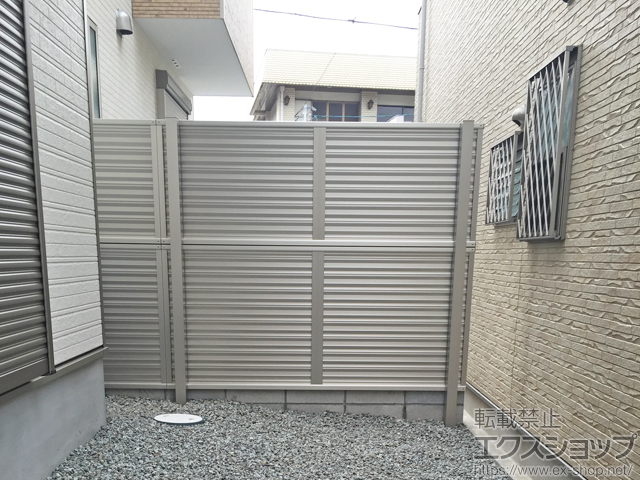 大阪府八尾市ののフェンス・柵 ミエーネフェンス 目隠しルーバータイプ 2段支柱 施工例