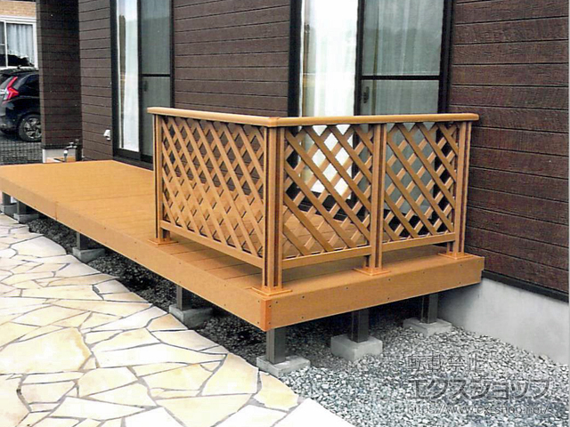 宮城県気仙沼市のLIXIL リクシル（トステム）のウッドデッキ レストステージ 幕板納まり 施工例