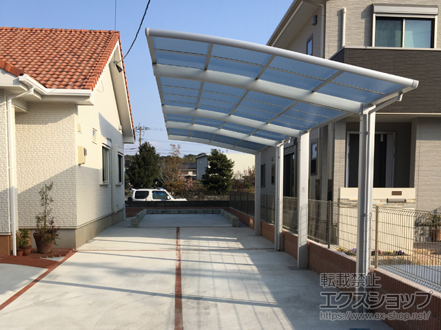 福岡県久留米市ののカーポート ネスカR (ラウンドスタイル) 縦連棟 積雪〜20cm対応 施工例