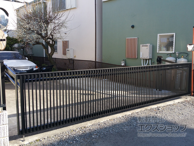 東京都昭島市ののカーゲート ワイドオーバードアS2型 手動式 施工例