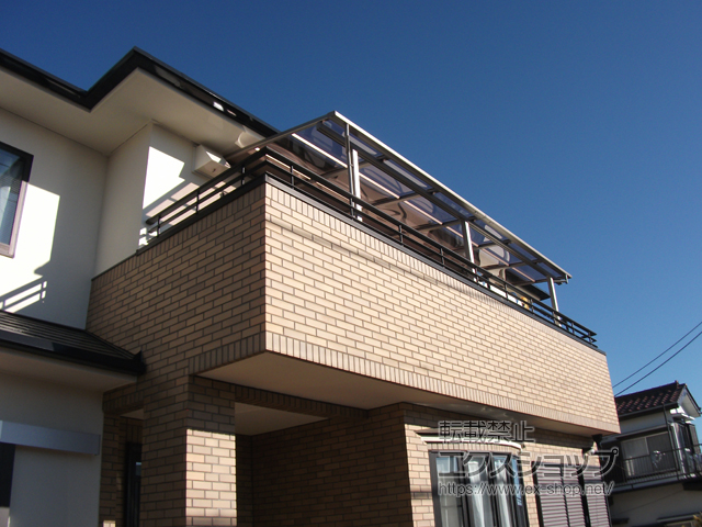 神奈川県川崎市ののバルコニー・ベランダ屋根 スピーネ F型 屋根タイプ 連棟 積雪〜20cm対応 施工例
