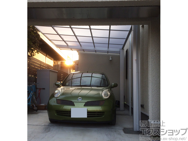 東京都練馬区ののカーポート ネスカF (フラットスタイル) 積雪〜20cm対応 施工例