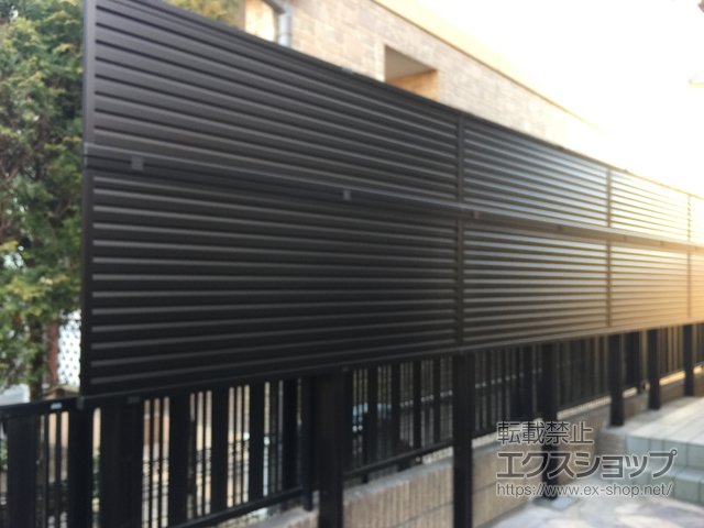 埼玉県春日部市ののフェンス・柵 ミエーネフェンス 目隠しルーバータイプ　※柱別途 施工例
