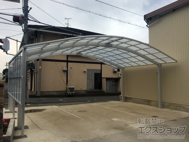 滋賀県蒲生郡竜王町のLIXIL リクシル（トステム）のカーポート リベルポートシグマIII 3台用 積雪〜20cm対応 施工例