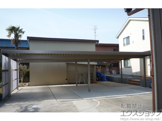 岐阜県大垣市のLIXIL リクシル（トステム）のカーポート テリオスポートIII 1500 角柱4台用 横連棟 角柱6本柱 積雪〜50cm対応 施工例
