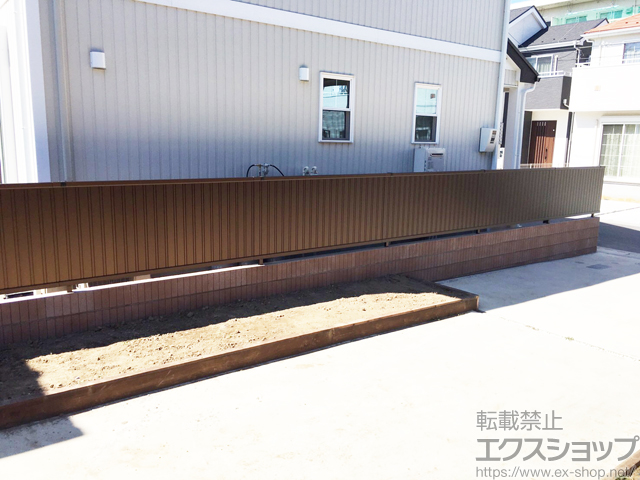 埼玉県久喜市ののフェンス・柵 レスティナフェンス8型 たて目隠し 自由柱施工 施工例