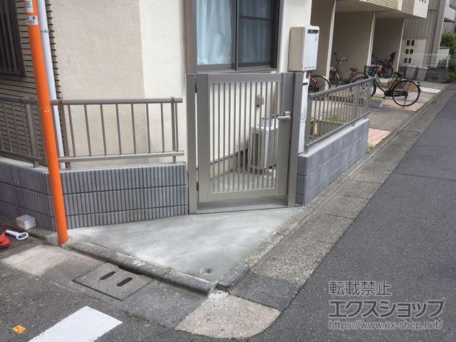 東京都品川区のの門扉 エクスライン門扉13型 片開き 門柱仕様 施工例