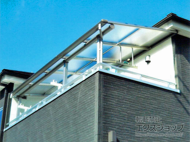 兵庫県明石市ののバルコニー・ベランダ屋根 プレシオステラス F型 屋根タイプ 連棟 積雪〜20cm対応 施工例