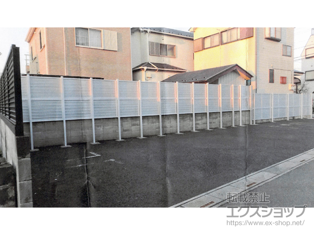 埼玉県川口市ののフェンス・柵 プレスタフェンス8型 多段支柱＊パネル2段 施工例