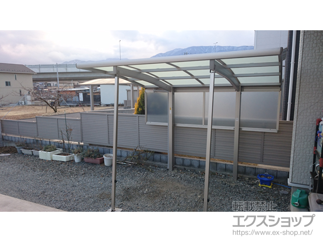 山梨県南アルプス市ののサイクルポート・駐輪場 レイナポートグランミニ 積雪〜20cm対応 施工例