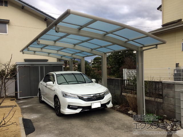 群馬県渋川市ののカーポート レイナポートグラン50 延長 積雪〜50cm対応*4本柱仕様 施工例