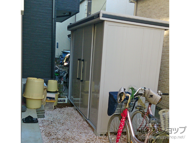 埼玉県越谷市のの物置・屋外倉庫 エルモ 一般型 2920×1170×2121 LMD-2911-CB 施工例