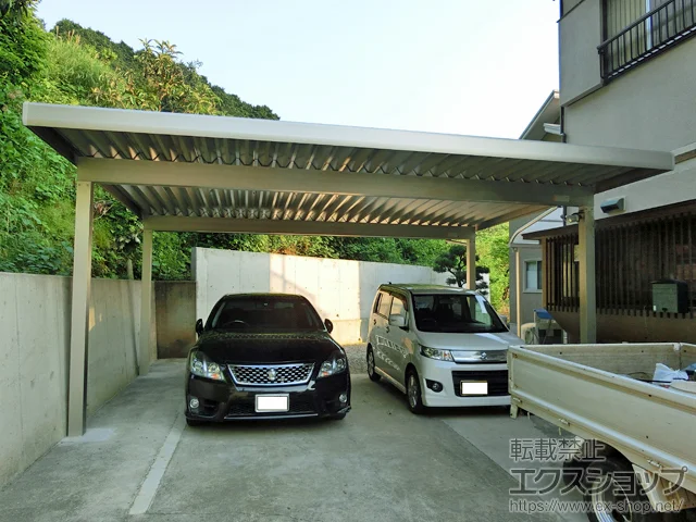 静岡県沼津市のYKKAPのカーポート レオンポートneo 2台用 角柱4本仕様 積雪～50cm対応 施工例